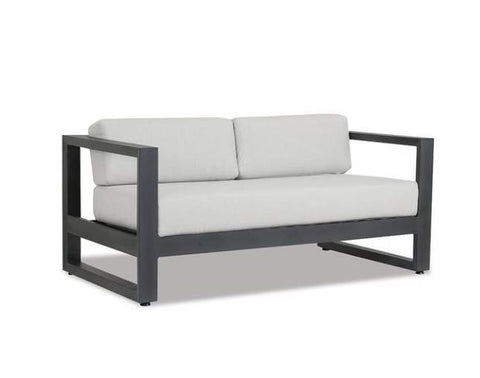 RD Loveseat